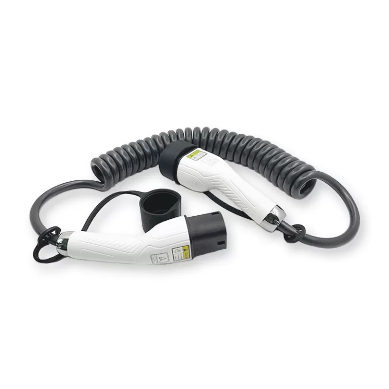 Câble de recharge spiralé - Type 2 - Type 2 - 4m - 7.4kW (1 phase 32A) - T2 T2 + Housse